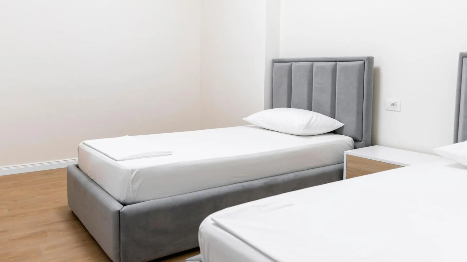 Vlorë Jd Luxury Apartments 2